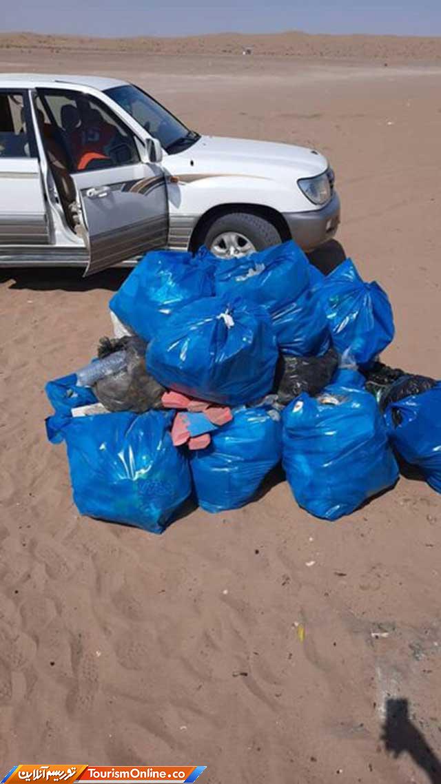 جمع آوری زباله در شن‌زار توریستی
