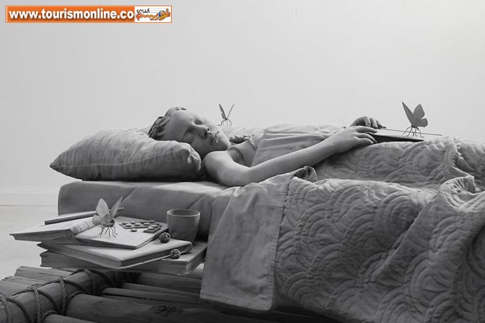 مجسمه های تک رنگ