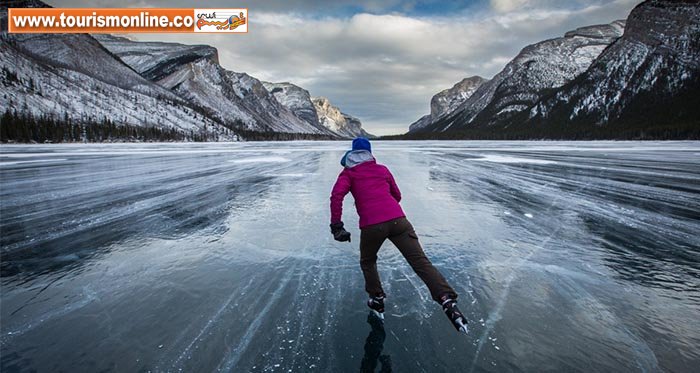 اسکیت سواری روی یخ