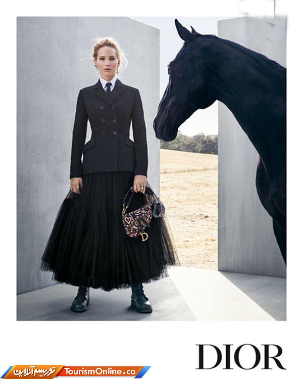 فضا و لباس جنیفر