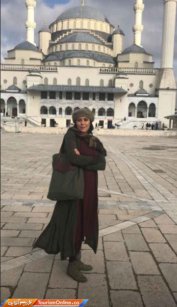 مهتاب کرامتی