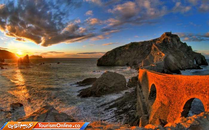 پل در جزیره اسپانیا -de Gaztellugatxe