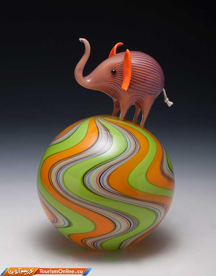 شیشه های رنگی