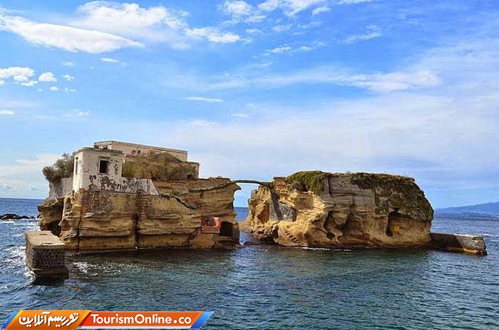 جزیره نفرین شده