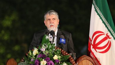 وزیر فرهنگ و ارشاد