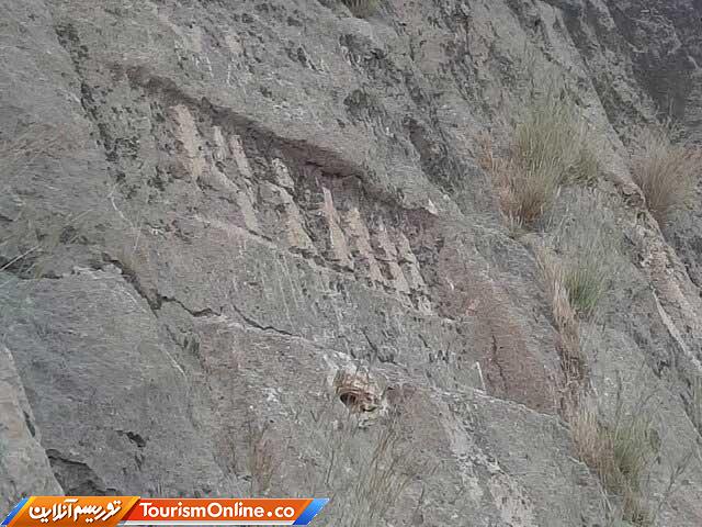 شیرهای سنگی