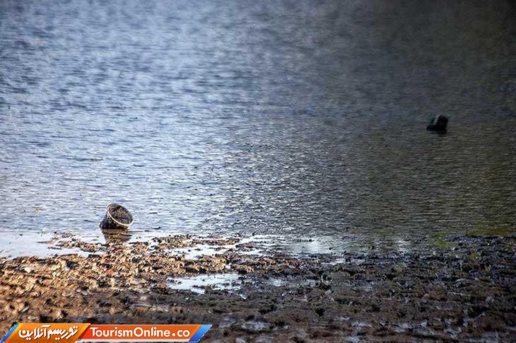خشک شدن دریاچه