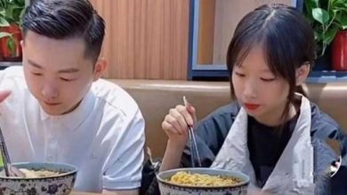 دختر و پدر جوان