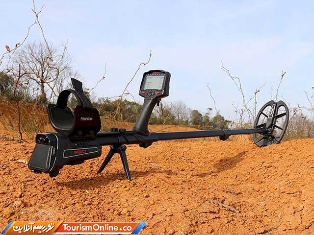 کشف دستگاه فلزیاب در شیروان