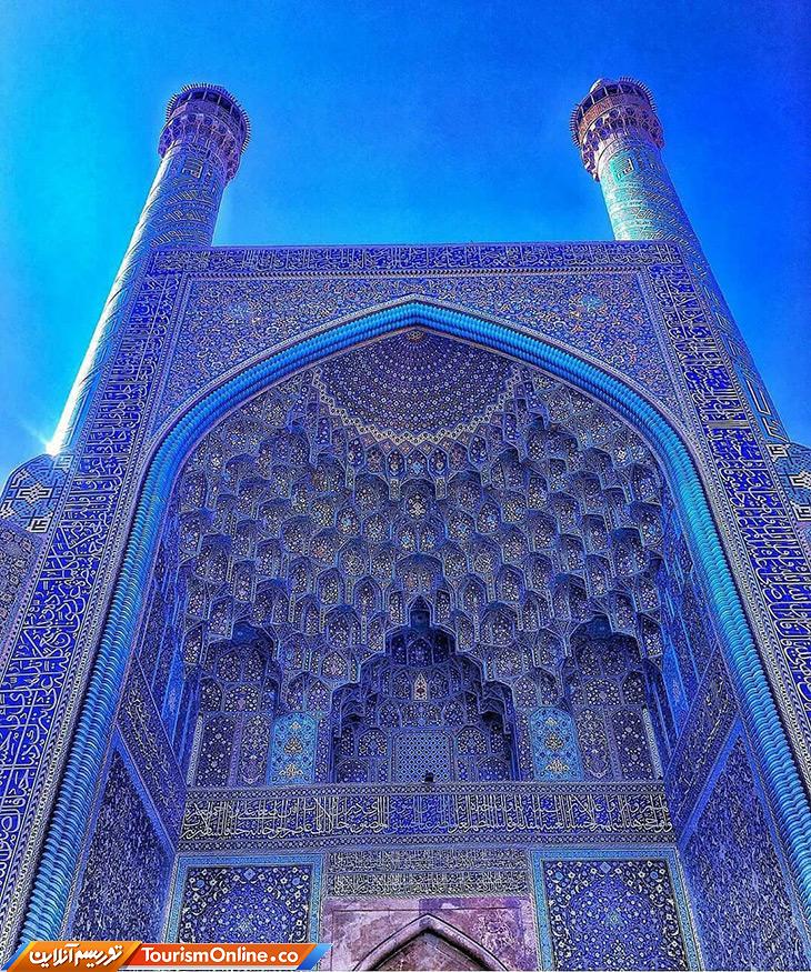 کاشی کاری ایرانی در مسجد