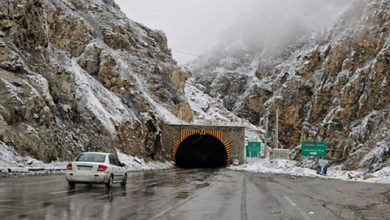 بارش برف در جاده