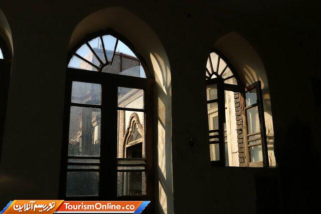 خانه پدری جلال