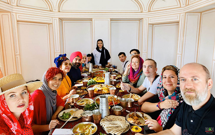 درآمدزایی در سفر