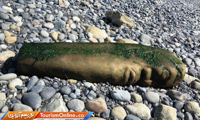 سنگ عجیب و بحث‌برانگیز