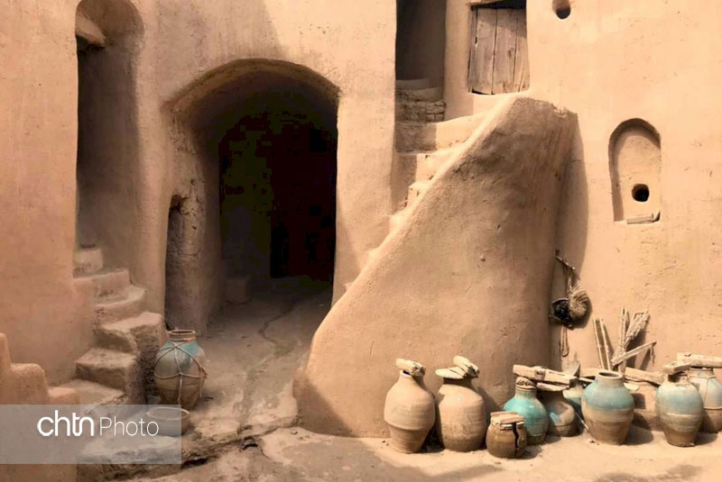 ارگ باستانی بیاضه