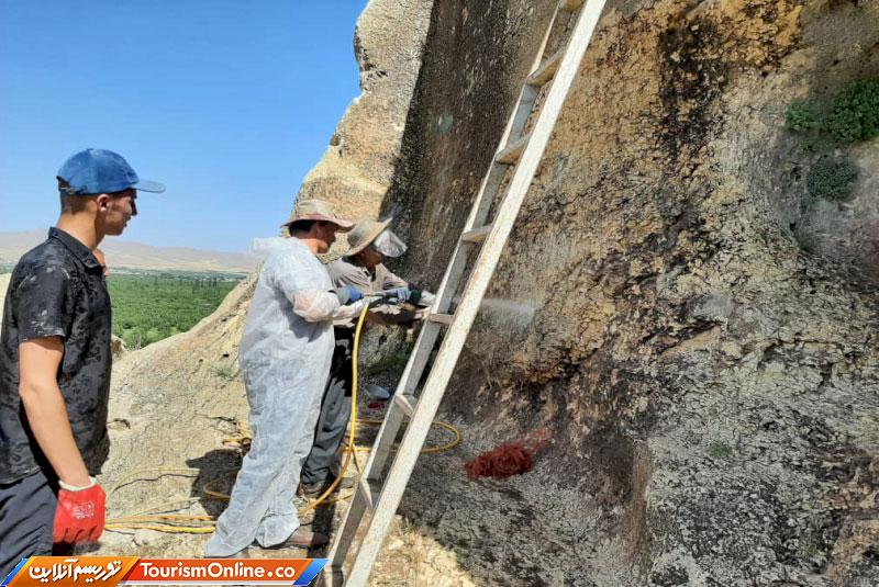پاک‌سازی دیوارنوشته گوردخمه