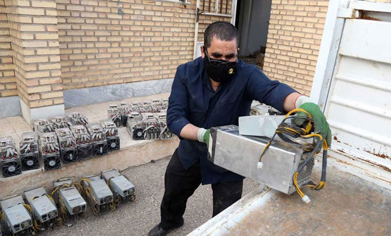 دستگاه ماینر