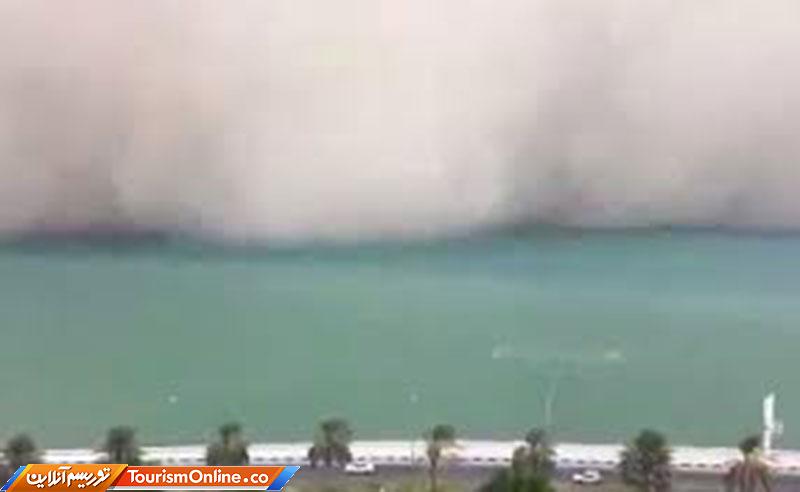 لحظه ورود طوفان به قشم