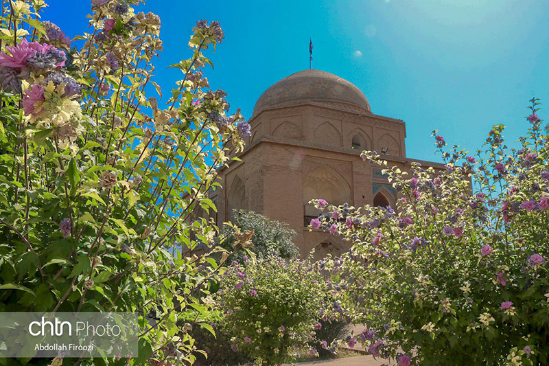 بقعه بی بی دختران شیراز