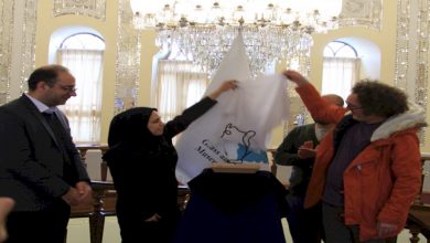 تندیس موزه آبگینه