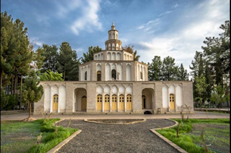 مرمت ارگ کلاه فرنگی بیرجند