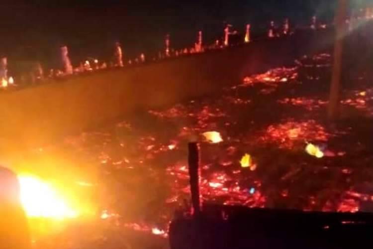 کمپ کوههای مریخی