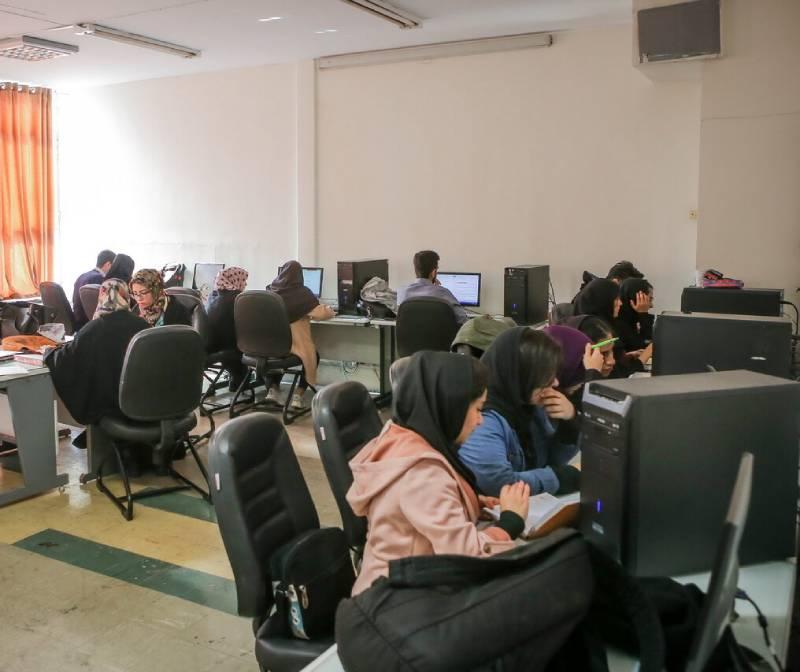 کلاسهای دانشگاه تهران