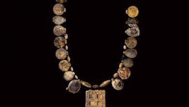 کشف جواهر 1300 ساله از قبر زن انگلیسی