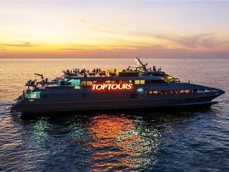 رزرو کشتی های تفریحی شبانه کیش