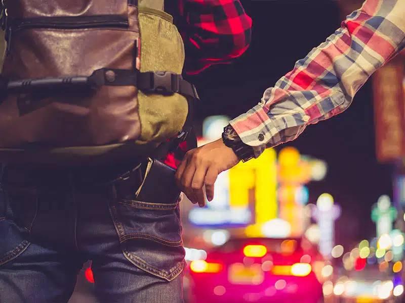 سفرهای ارزان خیالی برای مسافران بی احتیاط!