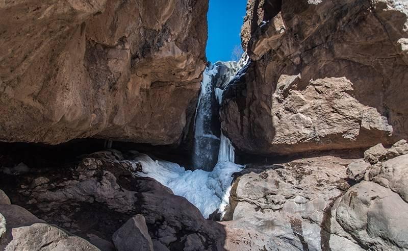 تنگه داستان