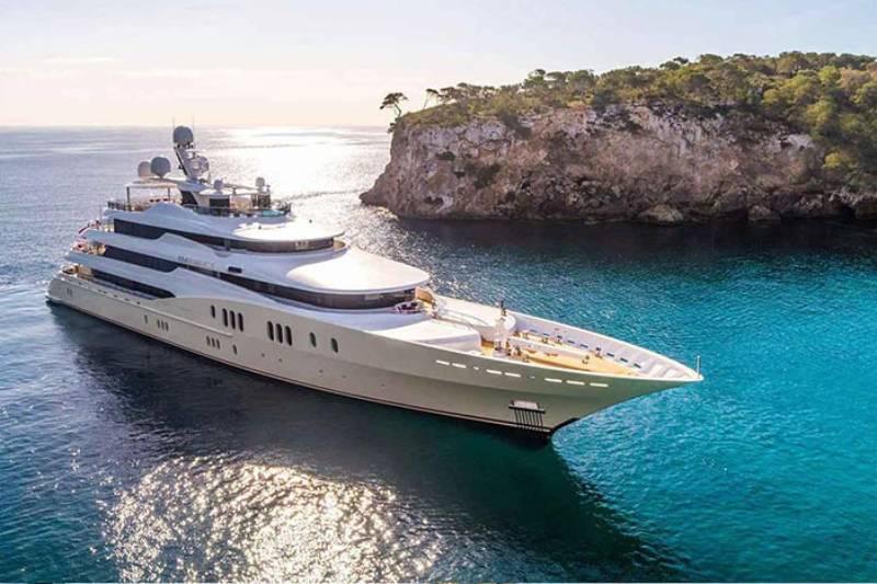 کشتی تفریحی قشم