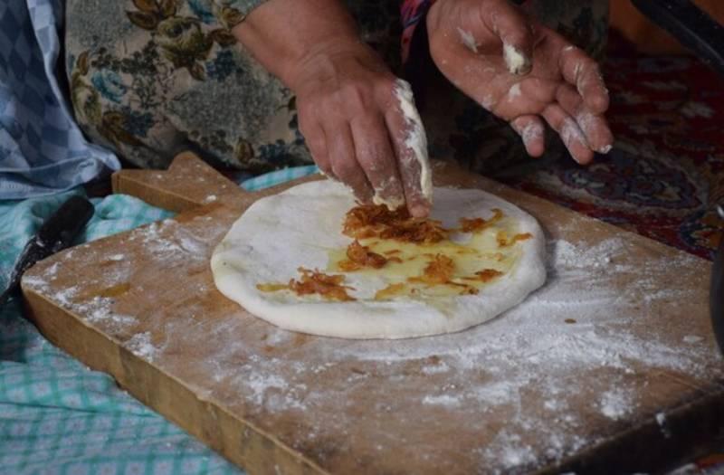 هفت نان محلی