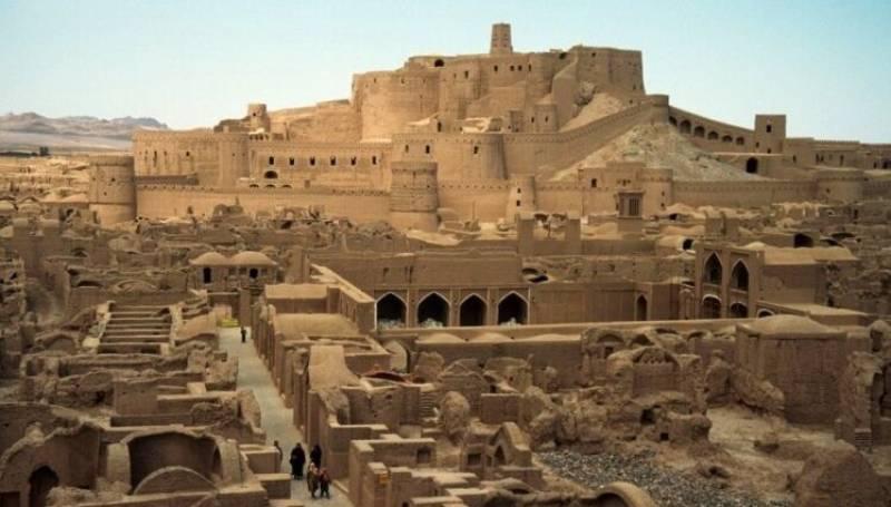 سفردر آبان ماه