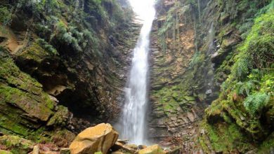 آبشار سیاه تاش