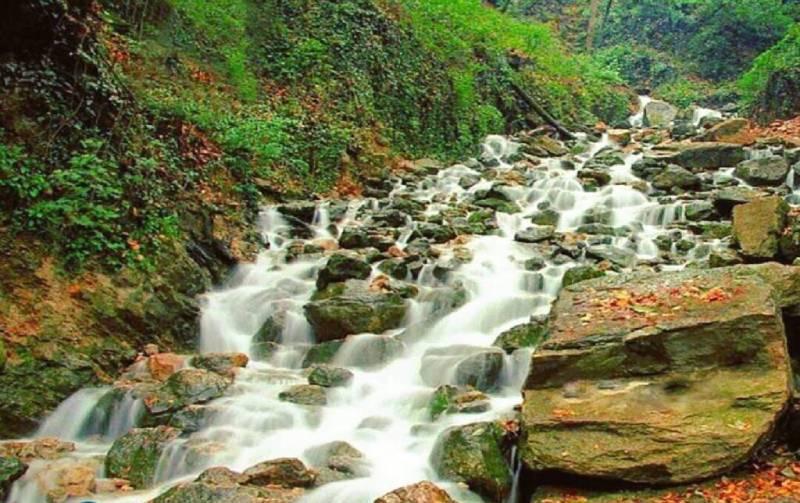 آبشار آب پری