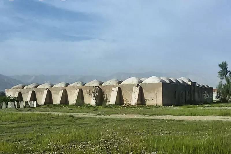 گنبدهای نمکی بستک